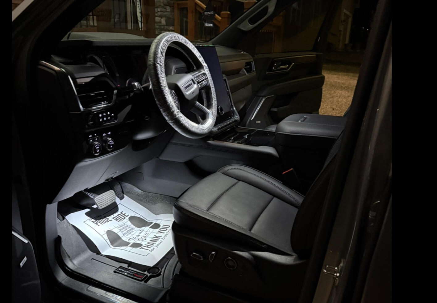 Ideal for vehicles with stains, spills, or heavy buildup. Full interior cleaning Carpet & upholstery shampoo Interior glass Mats cleaned